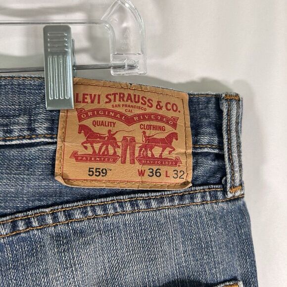 Levis 559 Jeans Men's 36x32 Medium Wash Blue Denim Button Zip 100% Cotton - Picture 8 of 9